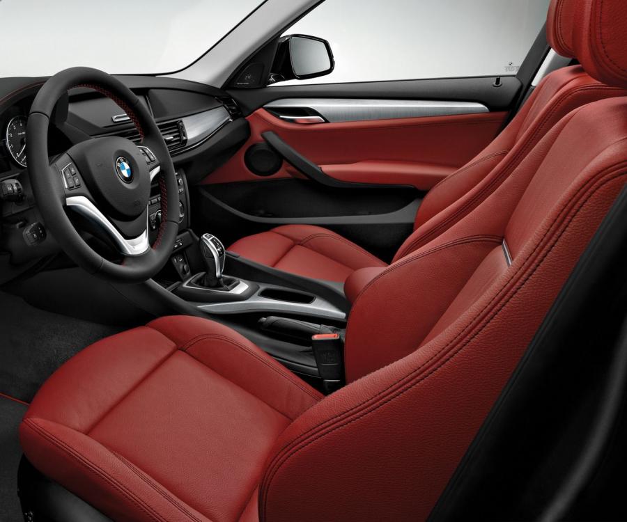  BMW X1 2015 года  (фото 5 из 18)